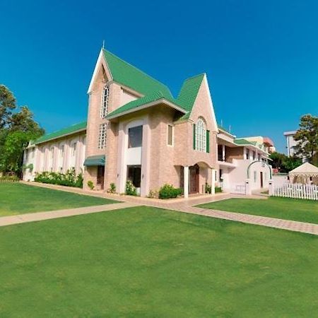 Executive Club Bareli Exterior foto