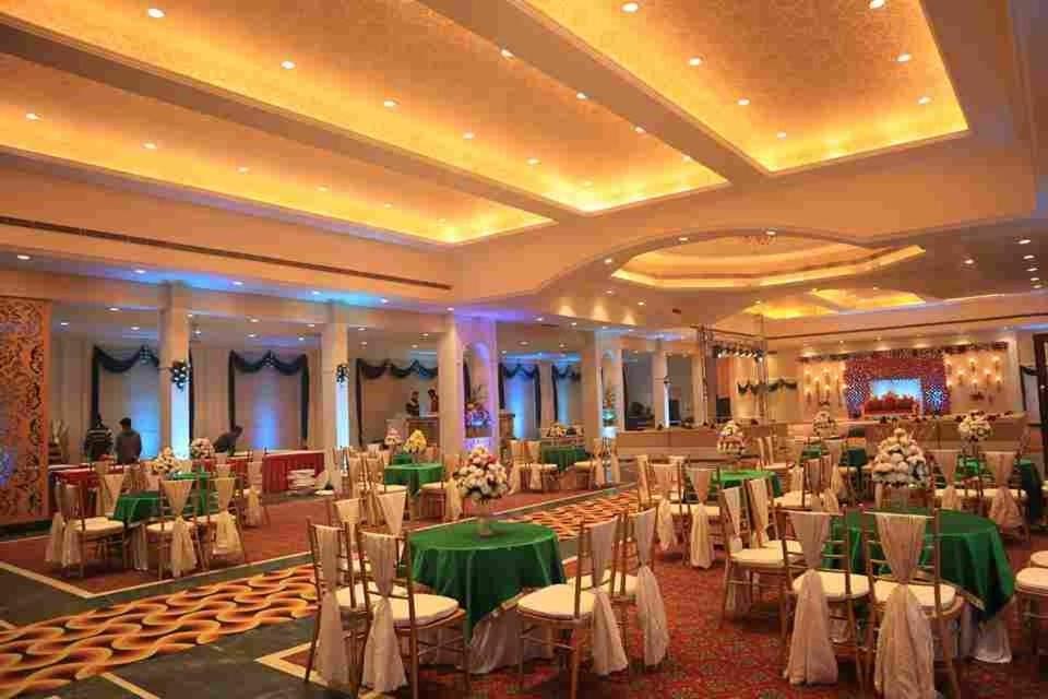 Executive Club Bareli Exterior foto